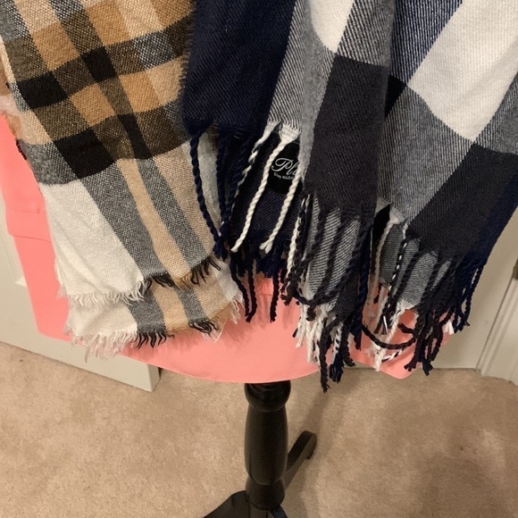 PAIR of Plaid Scarves - Picture 2 of 3